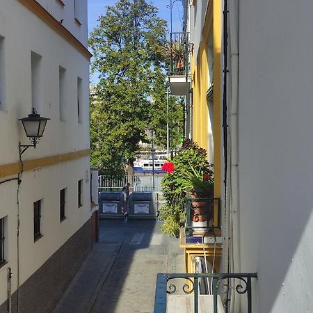 Apartament Vive Triana Sewilla Zewnętrze zdjęcie