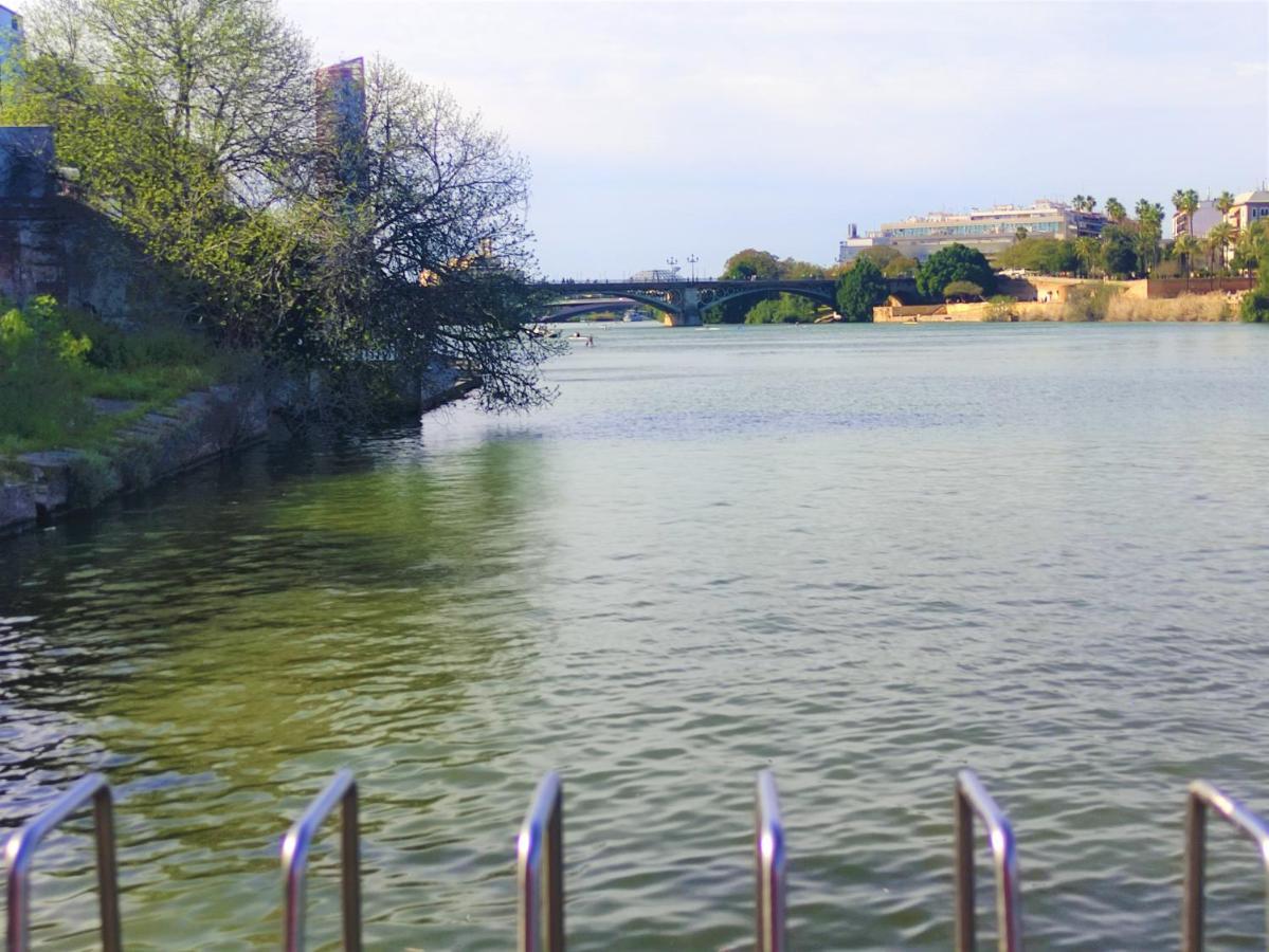 Apartament Vive Triana Sewilla Zewnętrze zdjęcie