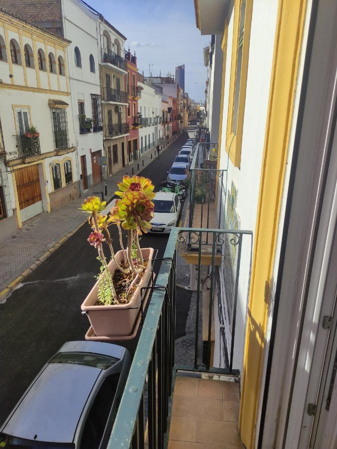 Apartament Vive Triana Sewilla Zewnętrze zdjęcie